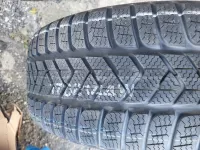 Zimní kola originál Volkswagen Golf Bergamo silver ET51 7,5J X 18 včetně zimních pneu Pirelli Volkswagen OEM