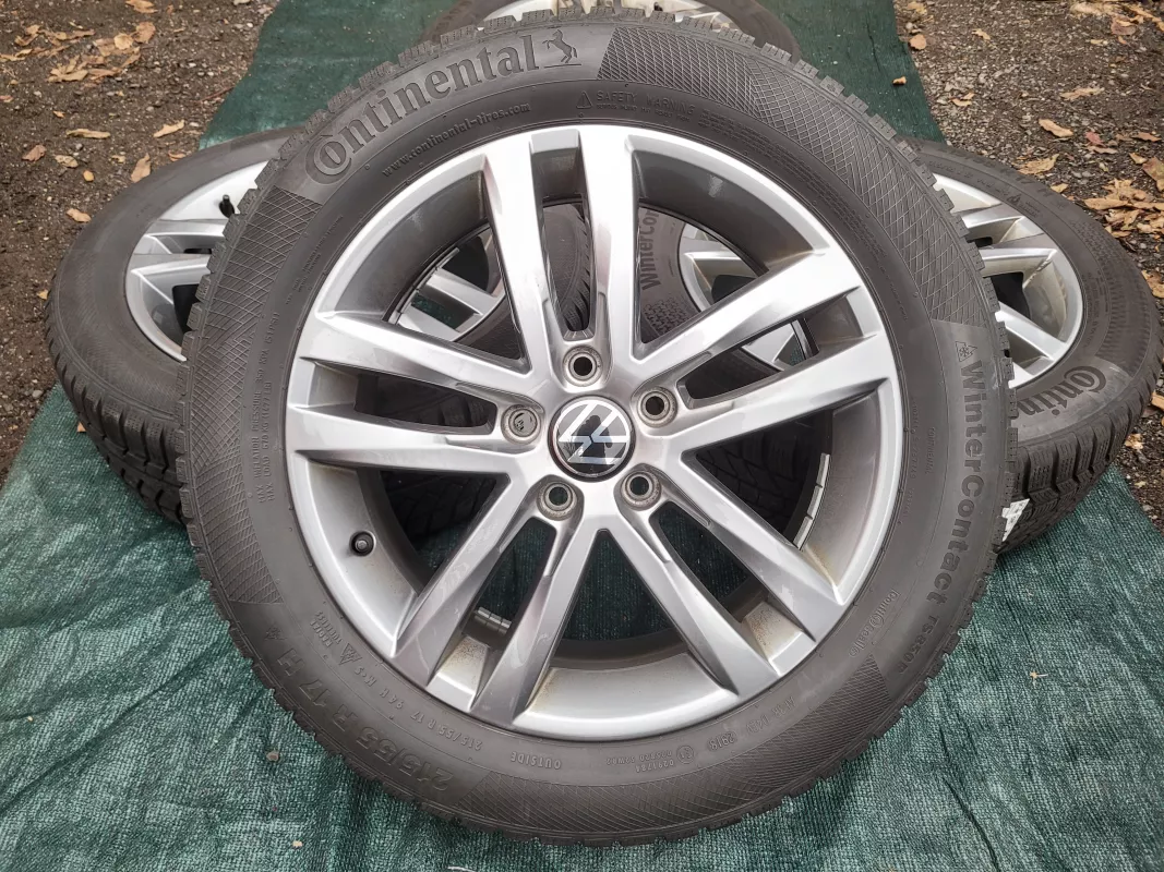 Zimní sada alu kol originál Volkswagen Touran Salvador ET52 6,5j x 17 Pirelli 215/55/17 Volkswagen OEM