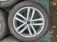 Zimní sada alu kol originál Volkswagen Touran Salvador ET52 6,5j x 17 Pirelli 215/55/17 Volkswagen OEM